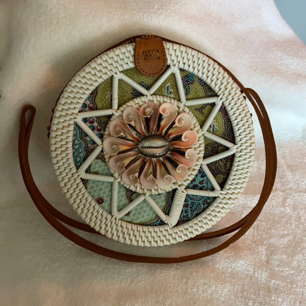 Shoulder bag